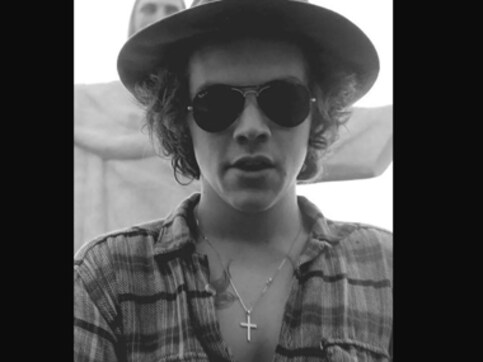 1D's Harry Styles says gender of partner doesn't matter, fuels bisexual rumours 1D's Harry Styles says gender of partner doesn't matter, fuels bisexual rumours