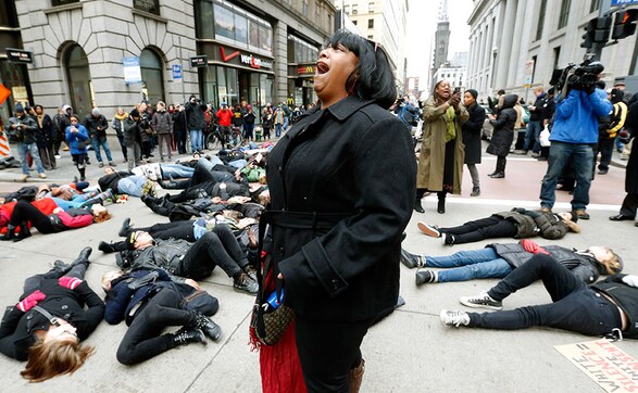 'We can't breathe': Photos of protests in US after Eric Garner's chokehold death 'We can't breathe': Photos of protests in US after Eric Garner's chokehold death