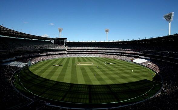 Photos: Captain Smith's fifty, Dhawan's drop and the beautiful MCG Photos: Captain Smith's fifty, Dhawan's drop and the beautiful MCG