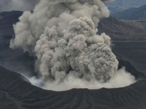 Indonesia: Volcano erupts, 4 hikers injured while one remains missing