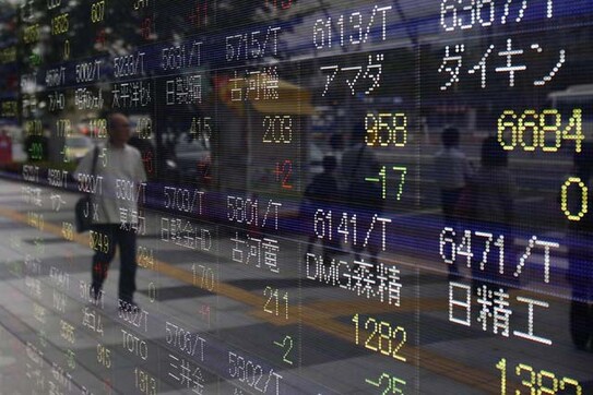 Dow ends over 18000 for first time ever as US GDP is at best pace in 11 years Dow ends over 18000 for first time ever as US GDP is at best pace in 11 years