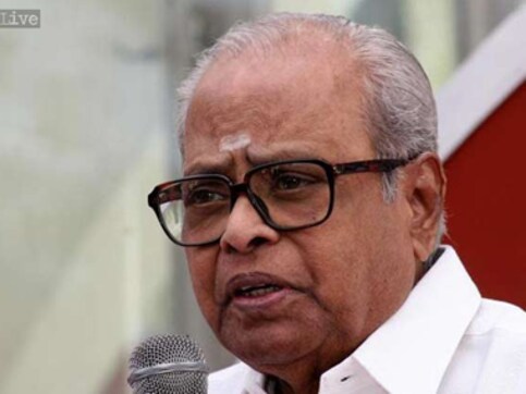 Maker of 'Apoorva Raaganga' and 'Avargal' K Balachander hospitalised Maker of 'Apoorva Raaganga' and 'Avargal' K Balachander hospitalised