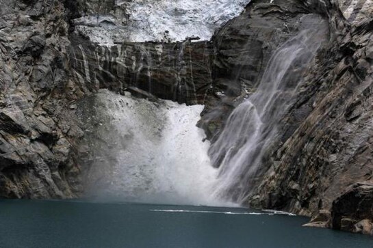 Peru's melting glaciers a deadly threat as temperatures rise Peru's melting glaciers a deadly threat as temperatures rise