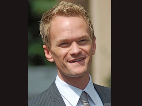 Watch: Neil Patrick Harris stars in Christmas-themed Oscar Promo Watch: Neil Patrick Harris stars in Christmas-themed Oscar Promo