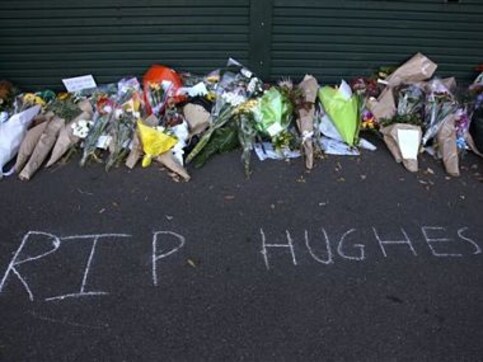 Touching tribute to Hughes, batsman sacrifices record at 63 overs Touching tribute to Hughes, batsman sacrifices record at 63 overs
