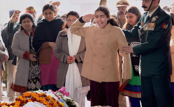 Jaya Mahakali, Ayo Gorkhali: Col Rai's daughter shouts Gorkha war cry at his cremation Jaya Mahakali, Ayo Gorkhali: Col Rai's daughter shouts Gorkha war cry at his cremation