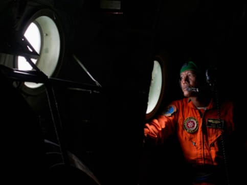 More bodies recovered from AirAsia flight QZ8501 as search turns to ocean floor More bodies recovered from AirAsia flight QZ8501 as search turns to ocean floor