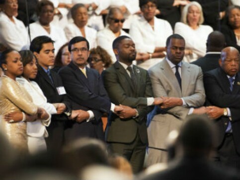 US remembers Martin Luther King Jr amid racial tensions over police killings US remembers Martin Luther King Jr amid racial tensions over police killings