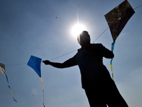Gujarat: 2,789 mishaps related to kite-flying reported, one person dead