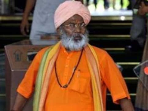 Crackdown on Hindutva renegades starts: BJP serves notice to Sakshi Maharaj