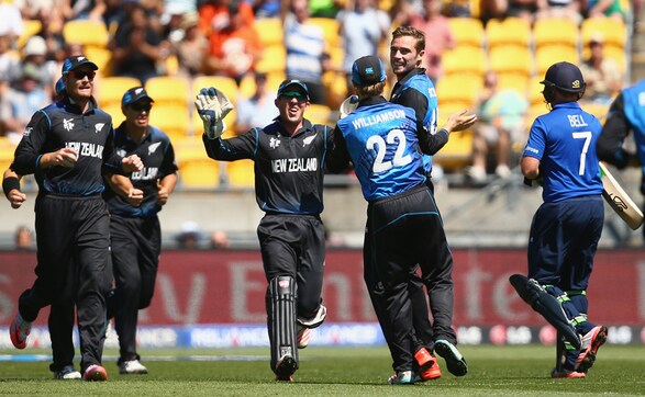 Photos: Tim Southee, Brendon McCullum shatter England's stumps and hopes Photos: Tim Southee, Brendon McCullum shatter England's stumps and hopes