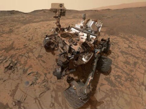 NASA's Curiosity rover clicks stunning selfie on Mars NASA's Curiosity rover clicks stunning selfie on Mars