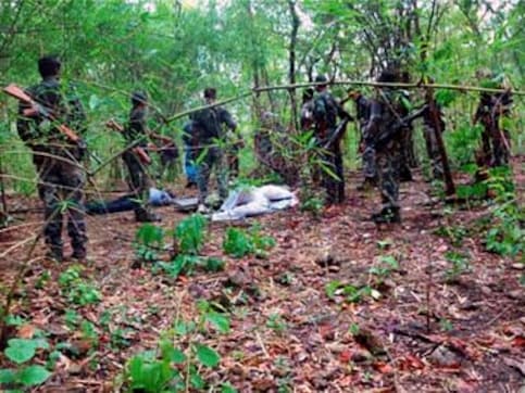 Chhattisgarh: Two police officers killed in a Naxal ambush Chhattisgarh: Two police officers killed in a Naxal ambush