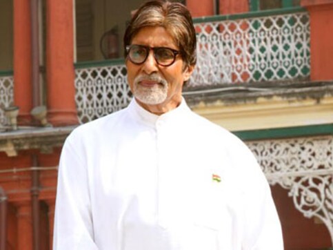 Balki's ideas are weird, I doubt what he drinks or smokes: Amitabh Bachchan Balki's ideas are weird, I doubt what he drinks or smokes: Amitabh Bachchan