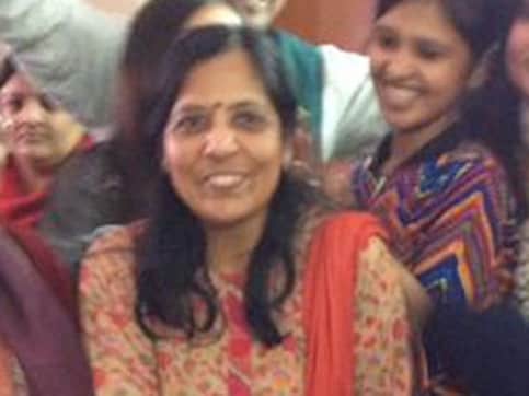 Cooler than Michelle Obama, meet Delhi's truly modern, aam aurat 'first lady' Sunita Kejriwal Cooler than Michelle Obama, meet Delhi's truly modern, aam aurat 'first lady' Sunita Kejriwal