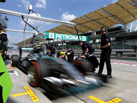 Rosberg leads Hamilton in final Malaysian GP practice before qualifying Rosberg leads Hamilton in final Malaysian GP practice before qualifying