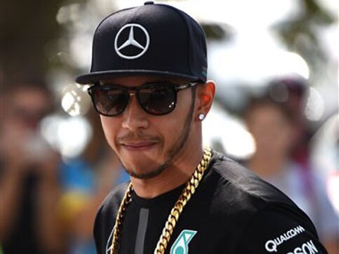 F1: Hamilton cruises to pole in Bahrain, Vettel in second F1: Hamilton cruises to pole in Bahrain, Vettel in second