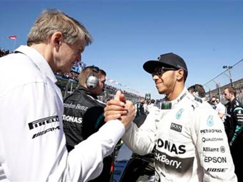 Malaysian Grand Prix: Hamilton fastest despite engine issues Malaysian Grand Prix: Hamilton fastest despite engine issues