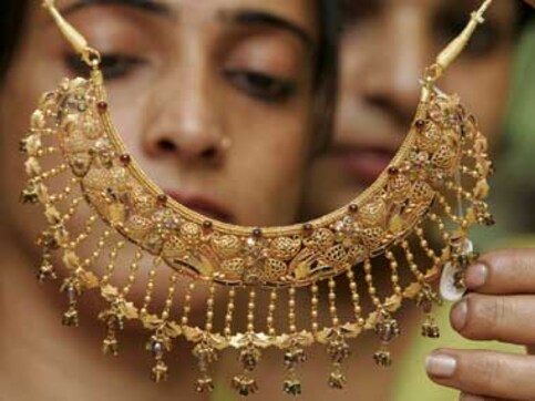 Nothing but grandstanding: Budget proposals on gold unlikely to help govt Nothing but grandstanding: Budget proposals on gold unlikely to help govt