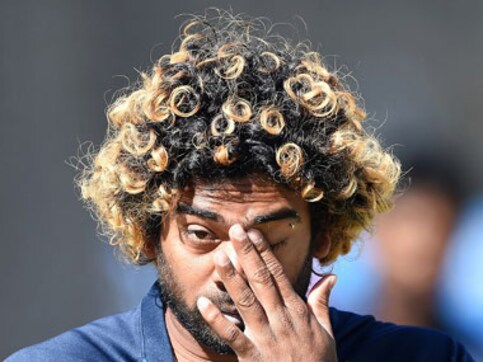 IPL 2016: Recurring knee injury rules Mumbai Indians' pacer Lasith Malinga out of tournament IPL 2016: Recurring knee injury rules Mumbai Indians' pacer Lasith Malinga out of tournament