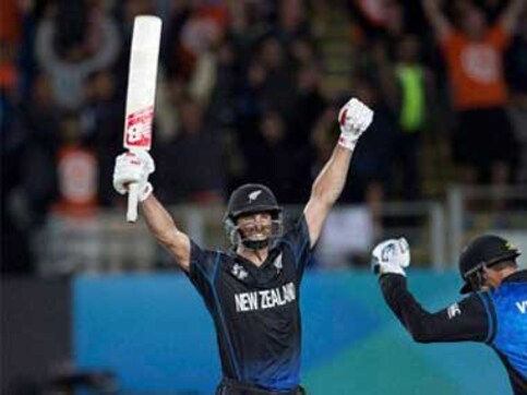 Grant Elliott will pay for sister's honeymoon for missing wedding to play final Grant Elliott will pay for sister's honeymoon for missing wedding to play final