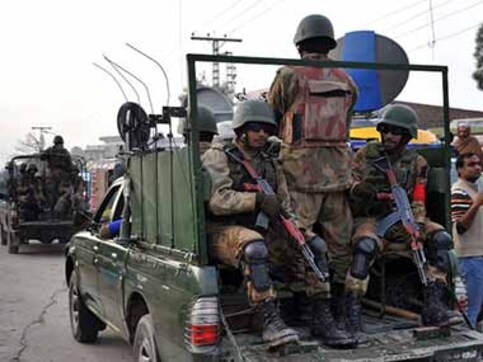 Pakistan: Explosion kills four soldiers searching for kidnappers of US-Canadian family Pakistan: Explosion kills four soldiers searching for kidnappers of US-Canadian family