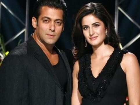 Katrina unveils Madame Tussauds statue: She has become a bigger star than me, says Salman Katrina unveils Madame Tussauds statue: She has become a bigger star than me, says Salman