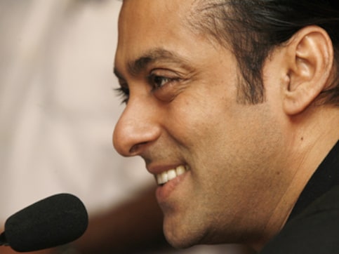 Hit-and-run case: Court accepts documents stating Salman didn't have driving, liquor licence Hit-and-run case: Court accepts documents stating Salman didn't have driving, liquor licence