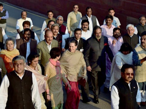 Sonia Gandhi-led Congress protesting against land bill is sheer hypocrisy Sonia Gandhi-led Congress protesting against land bill is sheer hypocrisy