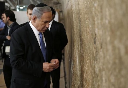Netanyahu backs away from rejection of Palestinian state; White House unmoved Netanyahu backs away from rejection of Palestinian state; White House unmoved