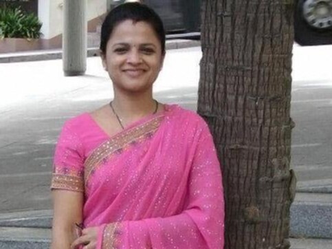Hundreds pay homage to Indian IT techie who was murdered in Sydney Hundreds pay homage to Indian IT techie who was murdered in Sydney