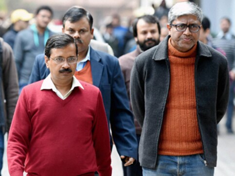 AAP backs Mamata Banerjee, says governor's 'threat' was BJP's plan to destabilise state govts AAP backs Mamata Banerjee, says governor's 'threat' was BJP's plan to destabilise state govts