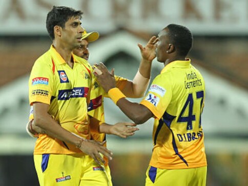 Nehra is one Indian pacer who bowls pace effortlessly: Dhoni