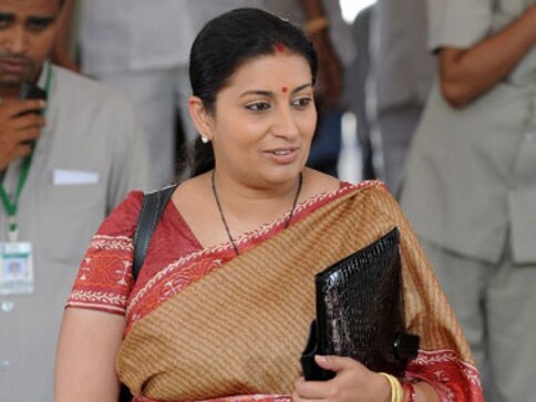 Smriti Irani spots camera in Goa Fabindia changing room, FIR registered Smriti Irani spots camera in Goa Fabindia changing room, FIR registered