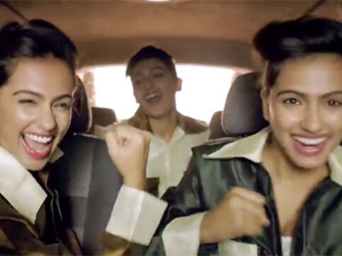 Viral video: Here's your definitive Bollywood playlist, ready to liven up traffic jams Viral video: Here's your definitive Bollywood playlist, ready to liven up traffic jams