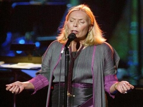 Joni Mitchell is not in coma and expected to make full recovery soon Joni Mitchell is not in coma and expected to make full recovery soon