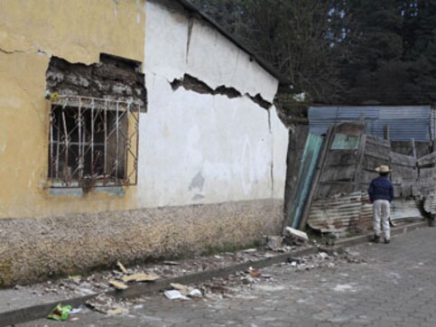 Govt announces Rs 6 lakh compensation for kin of those killed in earthquake Govt announces Rs 6 lakh compensation for kin of those killed in earthquake