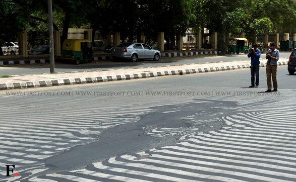 Damn, it's hot: Look how killer heatwave melted this road in Delhi Damn, it's hot: Look how killer heatwave melted this road in Delhi