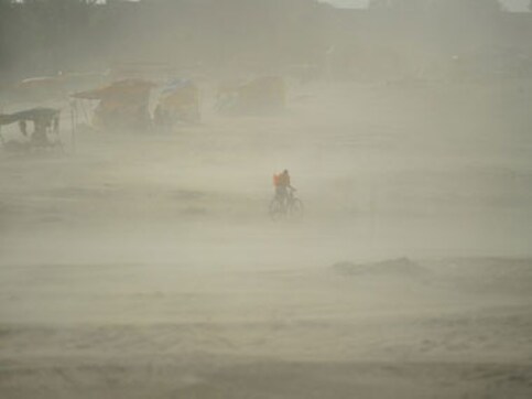 Dust storm kills at least seven, many houses damaged in Rajasthan Dust storm kills at least seven, many houses damaged in Rajasthan