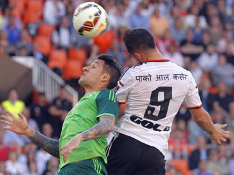 Valencia players wear jerseys with names written in Nepali to raise money for quake victims Valencia players wear jerseys with names written in Nepali to raise money for quake victims