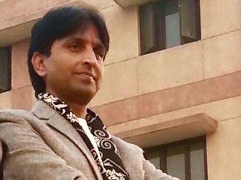 Kumar Vishwas as Ravana: AAP leader's 'Illicit' affair row turns into bizarre po-mo Ramayana Kumar Vishwas as Ravana: AAP leader's 'Illicit' affair row turns into bizarre po-mo Ramayana