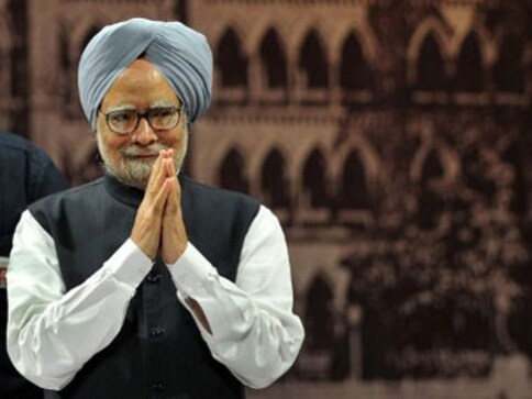 Modi is a more adept salesman and communicator than me: Manmohan Singh Modi is a more adept salesman and communicator than me: Manmohan Singh
