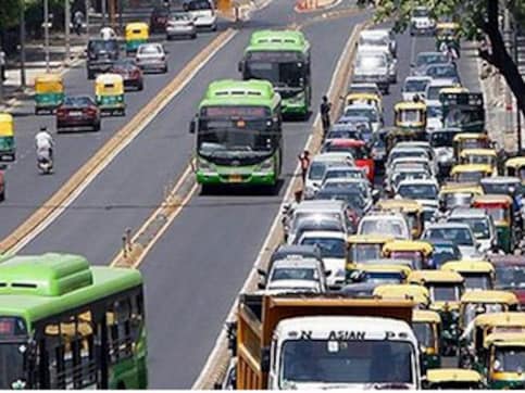 Easing traffic woes: Delhi govt decides to scrap BRT corridor Easing traffic woes: Delhi govt decides to scrap BRT corridor