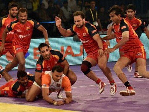 Pro Kabaddi League: Bengaluru Bulls pile on misery for Puneri Paltan, hand fourth successive loss Pro Kabaddi League: Bengaluru Bulls pile on misery for Puneri Paltan, hand fourth successive loss