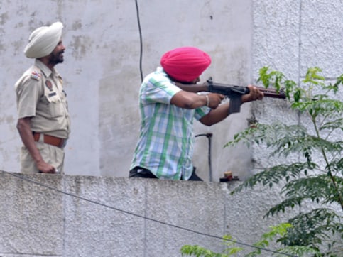 Gurdaspur terror attack: Bus driver's bravery saves many lives Gurdaspur terror attack: Bus driver's bravery saves many lives