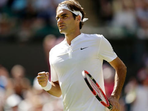 Wimbledon: Roger Federer dodges Groth bullets to make last 16 Wimbledon: Roger Federer dodges Groth bullets to make last 16