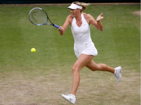 Wimbledon: Sharapova battles into semis, Serena fights off Azarenka Wimbledon: Sharapova battles into semis, Serena fights off Azarenka