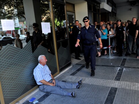 Australian businessman promises to pay pension of man who became 'the face of Greek crisis' Australian businessman promises to pay pension of man who became 'the face of Greek crisis'