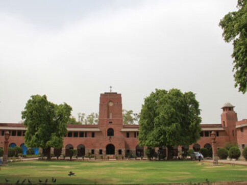 No one gangs up against the principal without reason: Delhi HC on Valson Thampu