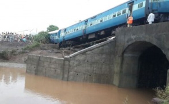 Ouch! Train in Bihar hits buffalo and derails Ouch! Train in Bihar hits buffalo and derails